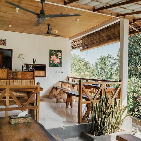 Temeling Jungle Inn Batumadeg Exterior foto
